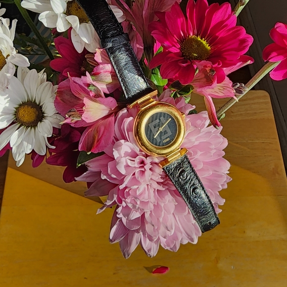 Fendi watch - Picture 6 of 16